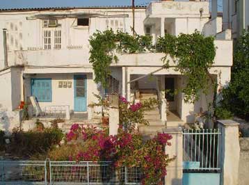 Ανακλήθηκε η άδεια κατεδάφισης της οικίας του λογοτέχνη Γιάννη Σκαρίμπα