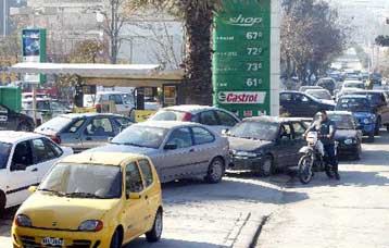 Επ αόριστον συνεχίζεται η απεργία των ιδιοκτητών βυτιοφόρων στη Θεσσαλονίκη