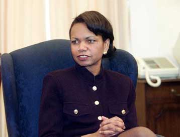 Πάουελ και Αρμιτάζ αποχωρούν από την κυβέρνηση των ΗΠΑ με τη λήξη της θητείας της