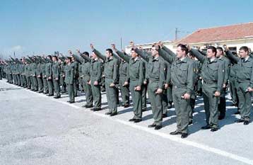 Την πρόσληψη 5.700 Επαγγελματιών Οπλιτών στο Στρατό Ξηράς αποφάσισε ο ΥΕΘΑ