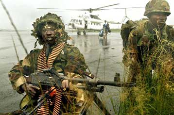 Έφτασαν στη Λιβερία οι πρώτοι 30 Νιγηριανοί στρατιώτες της ειρηνευτικής δύναμης