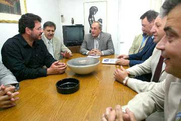 Συνάντηση Κωνσταντόπουλου-ΚΕΔΚΕ για τα προβλήματα της Τοπικής Αυτοδιοίκησης