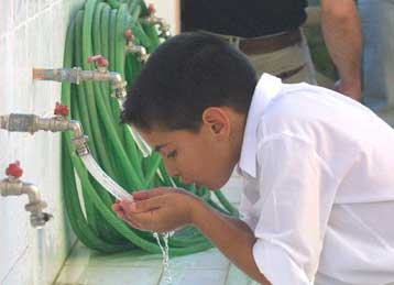 Ακατάλληλο για πόση το νερό σε πολλές περιοχές της Ελλάδας