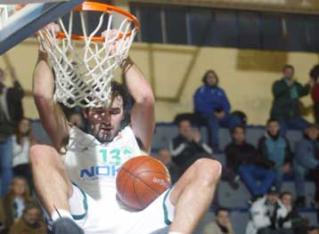 Στον Ιωνικό Ν.Φ. θα συνεχίσει την καριέρα του ο Γιούριτσα Ζούζα