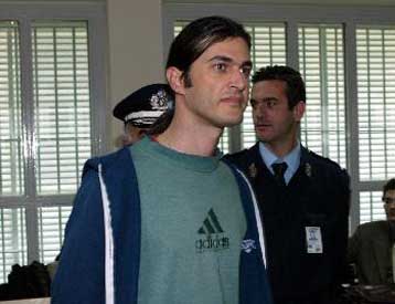 Αρνήθηκε να προχωρήσει στην απολογία του ο Βασίλης Ξηρός