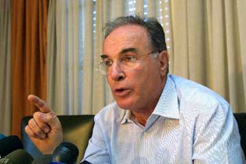 Στον εισαγγελέα και στην Επιτροπή Ανταγωνισμού παραπέμπονται οι «καραβίσιες τιμές»