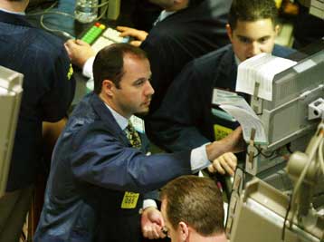 Πτώση για Nasdaq, άνοδος για Dow Jones στο κλείσιμο της Πέμπτης