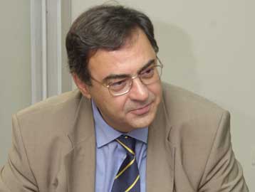 Τη δρομολόγηση νέων πλοίων σε άγονες γραμμές του Αιγαίου ανακοινώνει ο Ν.Χριστοδουλάκης