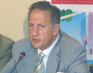 Προσλήψεις 10.000 υπαλλήλων στο Δημόσιο έως το τέλος του έτους προωθεί το ΥΠΕΣ