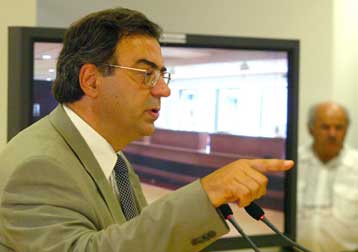 Μέτρα κατά της διαφθοράς και της γραφειοκρατίας προανήγγειλε ο Ν.Χριστοδουλάκης