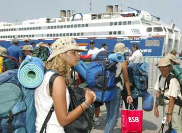 Στην Κρήτη οι επιβάτες του πλοίου όπου σημειώθηκε διαρροή διοξειδίου του άνθρακα