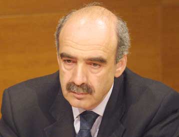 Συμφωνία ΝΔ-ΠΑΣΟΚ για το νέο Πρόεδρο της Δημοκρατίας προτείνει ο Β.Μεϊμαράκης