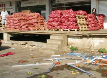 Στις πρώτες θέσεις του πίνακα παραπόνων του ΙΝΚΑ οι καταγγελίες για ακατάλληλα τρόφιμα