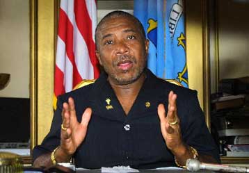 Στην προεδρία της Λιβερίας ο Μόουζες Μπλα – Παραίτηση Τέιλορ και μετάβαση στη Νιγηρία