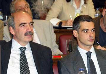 Αντιδράσεις στη Ρηγίλλης για τις δηλώσεις στελεχών σχετικά με την εκλογή του Προέδρου