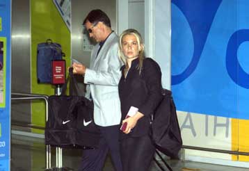 Αναχώρησε η αποστολή της ΑΕΚ για το ραντεβού της με την Γκρασχόπερς