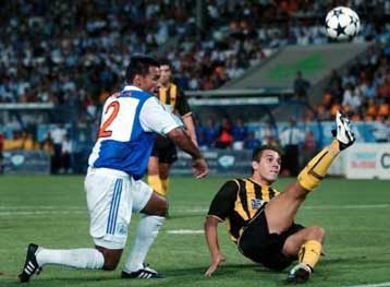 Τα εύκολα δύσκολα κάνει η ΑΕΚ με ήττα 1-0 από την Γκρασχόπερς