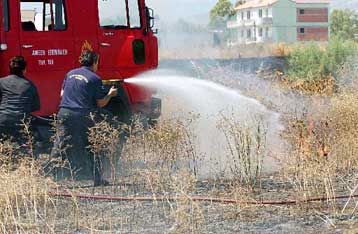 Υπό πλήρη έλεγχο τέθηκε η μεγάλη πυρκαγιά στην Ικαρία