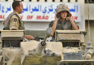 Ένας Βρετανός στρατιώτης νεκρός και δύο τραυματίες σε επίθεση Ιρακινών αντιστασιακών