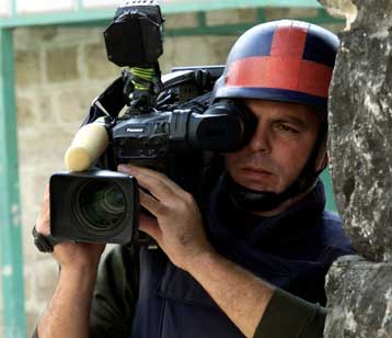 Από αμερικανικά πυρά έπεσε νεκρός ο εικονολήπτης του Reuters στη Βαγδάτη