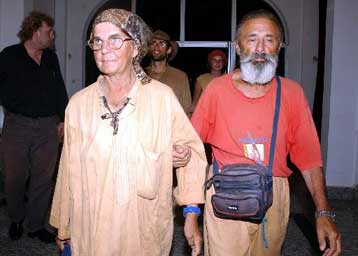 Κατέφθασαν στη Γερμανία οι 14 τουρίστες που απελευθέρωσαν οι Αλγερινοί απαγωγείς τους