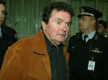 Αρνείται τη συμμετοχή του σε δύο ληστείες της 17Ν ο Θεολόγος Ψαραδέλλης