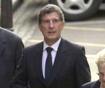 Πιέσεις δέχθηκε ο Ντ.Κέλι μετά τη γνωστοποίηση της διαρροής των στοιχείων για το Ιράκ