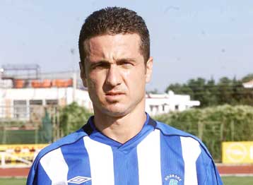 Ελπίδες για συμμετοχή του Νίκου Μαχλά στο παιχνίδι με τον ΟΦΗ