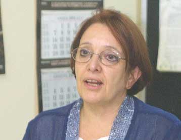 Δίπλα στους σεισμόπληκτους της Λευκάδας βρέθηκε την Παρασκευή η γγ του ΚΚΕ