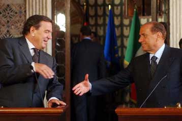 Σε ομαλή πορεία οι σχέσεις Ρώμης-Βερολίνου μετά τη συνάντηση Μπερλουσκόνι-Σρέντερ