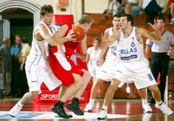 Με το «δεξί» ξεκίνησε το Ακρόπολις η Εθνική Ελλάδας, 91-62 την Πολωνία