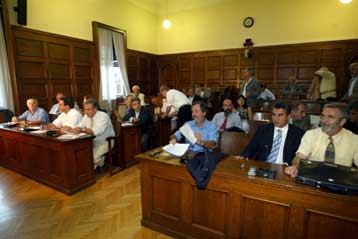 Διαφωνίες από τους βουλευτές του ΠΑΣΟΚ του β θερινού τμήματος για τον εκλογικό νόμο