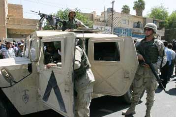 Δύο Αμερικανοί νεκροί και τρεις τραυματίες σε νέες επιθέσεις Ιρακινών ανταρτών