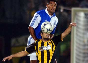 Μετέτρεψε τον περίπατο σε θρίλερ, αλλά προκρίθηκε η ΑΕΚ- Νίκησε 3-1 τη Γκρασχόπερς