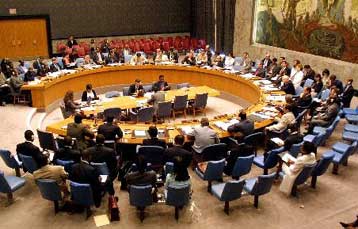 Την προστασία των μελών του ΟΗΕ σε εμπόλεμες περιοχές αξιώνει το Συμβούλιο Ασφαλείας