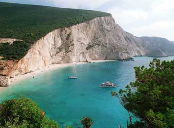 Εκστρατεία στήριξης της Λευκάδας από τον ΕΟΤ και τον Οργανισμό Εργατικής Εστίας