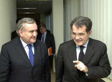 Για περαιτέρω άνοδο του γαλλικού δημοσίου ελλείμματος προειδοποιεί ο Ζαν-Πιέρ Ραφαρέν