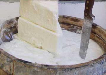 Προστασία της φέτας και του ούζου σε παγκόσμιο επίπεδο θα ζητήσει η ΕΕ από τον ΠΟΕ