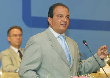 Πλασματική εικόνα της Παιδείας παρουσιάζει ο πρωθυπουργός, δήλωσε ο Κ.Καραμανλής