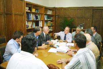 Συμφωνία Κουλούρη και αρτοποιών για διατήρηση της τιμής του ψωμιού στα ίδια επίπεδα