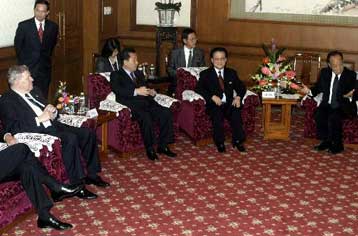 Όρους για τον τερματισμό των πυρηνικών προγραμμάτων της θέτει η Β.Κορέα