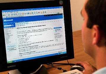 Το FBI συλλαμβάνει ύποπτο για την διαδικτυακή επίθεση με το «σκουλήκι» MSBlast