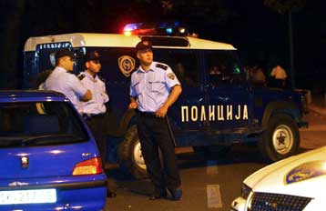 Επιβεβαίωσαν οι Αρχές των Σκοπίων τις εκρήξεις χειροβομβίδων στο κέντρο της πρωτεύουσας