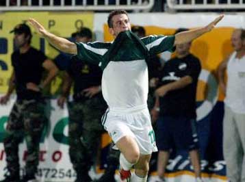 Επτάσφαιρος ο Ολυμπιακός, θριαμβευτής στην Κρήτη ο ΠΑΟ, άνετα η ΑΕΚ