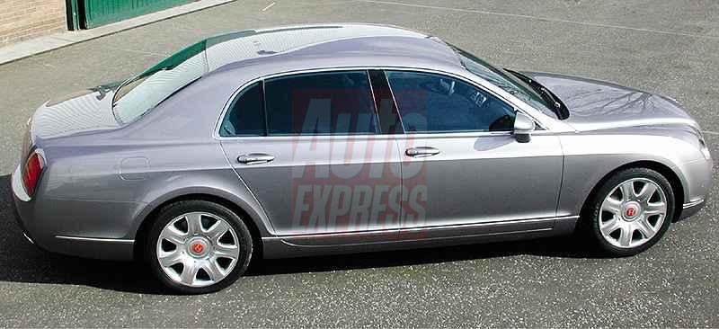 Μια ακόμη Flying Spur από την Bentley το 2004