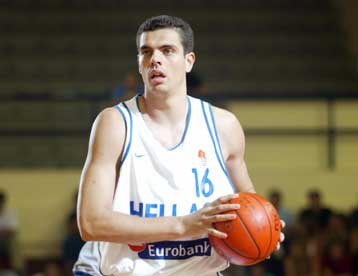 Εκτός 12άδας Τσαρτσαρής και Παπαμακάριος για το Ευρωμπάσκετ της Σουηδίας