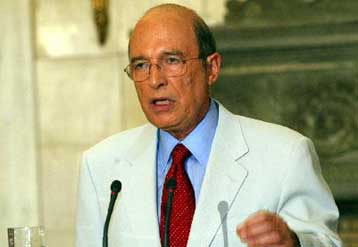 Την Τρίτη οι ανακοινώσεις Σημίτη για το κοινωνικό πακέτο