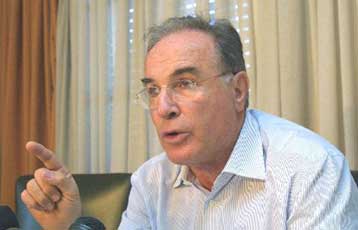 Μέτρα για τον περιορισμό των ανατιμήσεων στις υπηρεσίες προωθεί το υπουργείο Ανάπτυξης