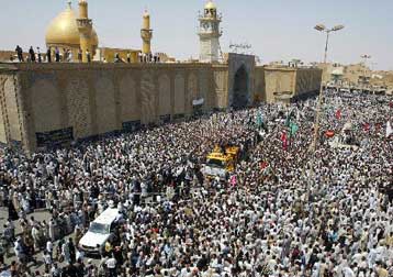 Σε κλίμα οργής κηδεύτηκε στη Νατζάφ ο πνευματικός ηγέτης των σιιτών Αλ-Χακίμ