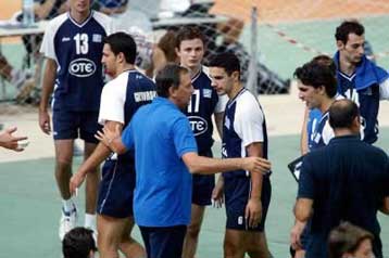 Οι «12 εκλεκτοί» του Προσαλίκα για το Eurovolley 2003